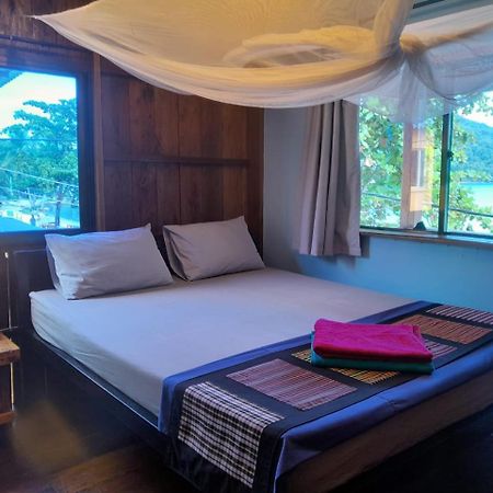 Bong'S Guesthouse M'Pai Bay Koh Rong Sanloem Zewnętrze zdjęcie