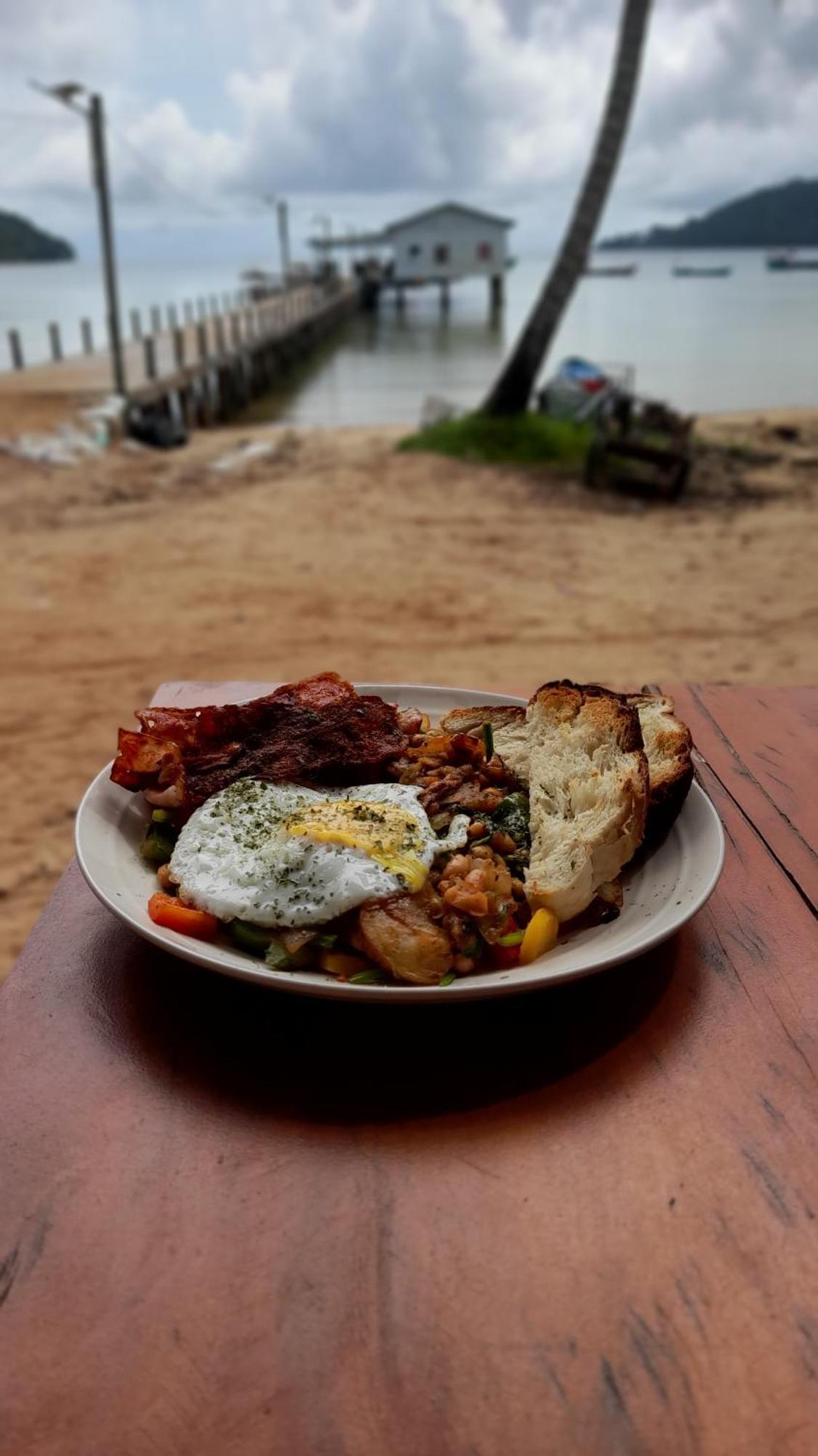 Bong'S Guesthouse M'Pai Bay Koh Rong Sanloem Zewnętrze zdjęcie